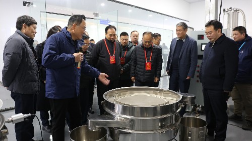 热烈欢迎驻卫辉新乡市人大代表莅临午夜成人小视频机械视察工作